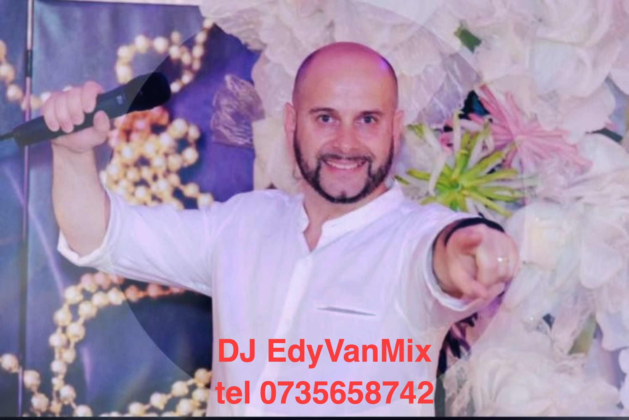 DJ EdyVanMix energie pe scenă eveniment nuntă